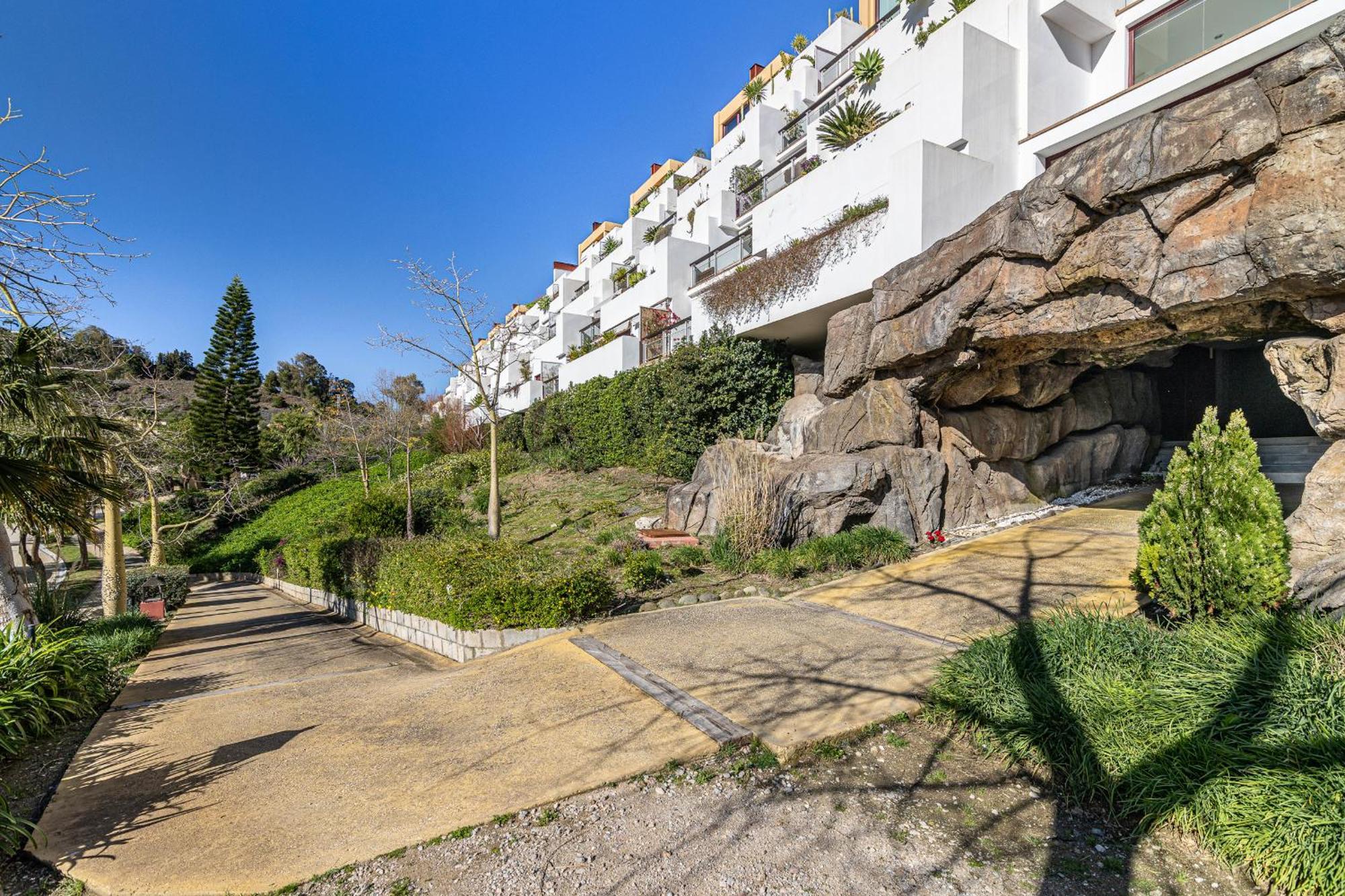 Rentitspain Apartamento Charming Gym, Jacuzzi Y Balcon Эстепона Экстерьер фото