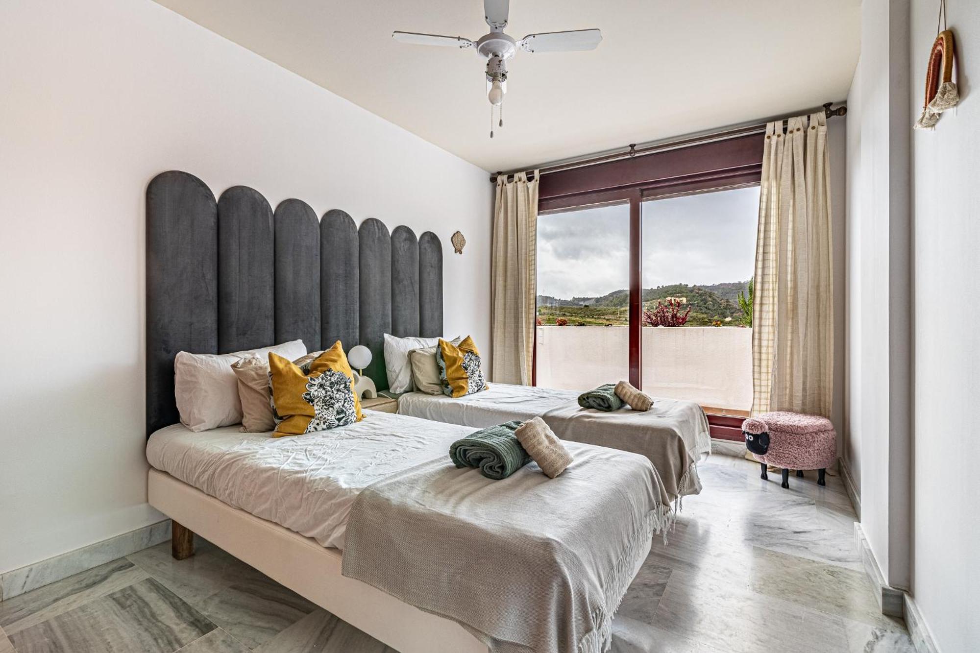 Rentitspain Apartamento Charming Gym, Jacuzzi Y Balcon Эстепона Экстерьер фото
